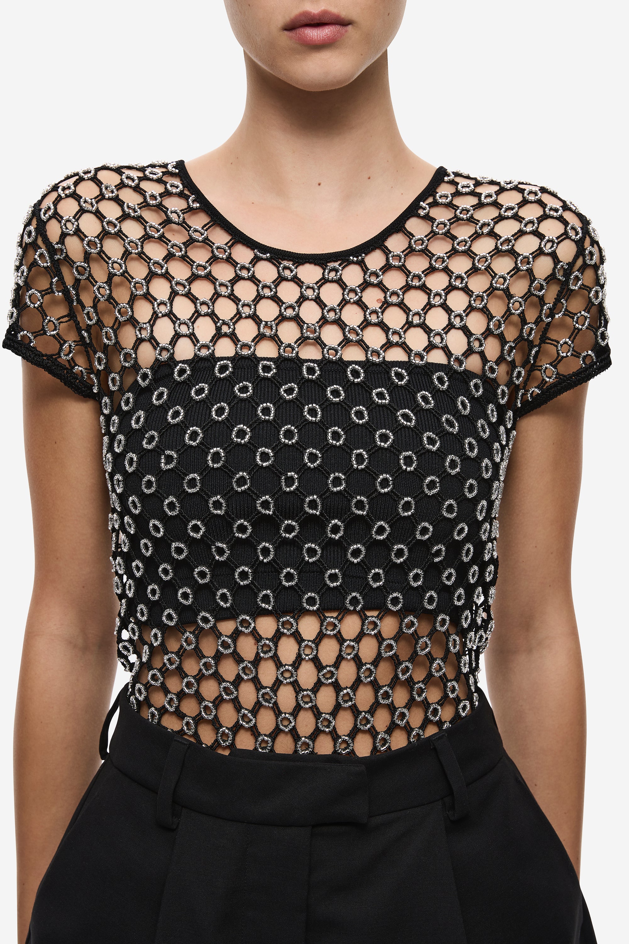 THE HAND CROCHET BEADED CROPPED TEE - Image 5