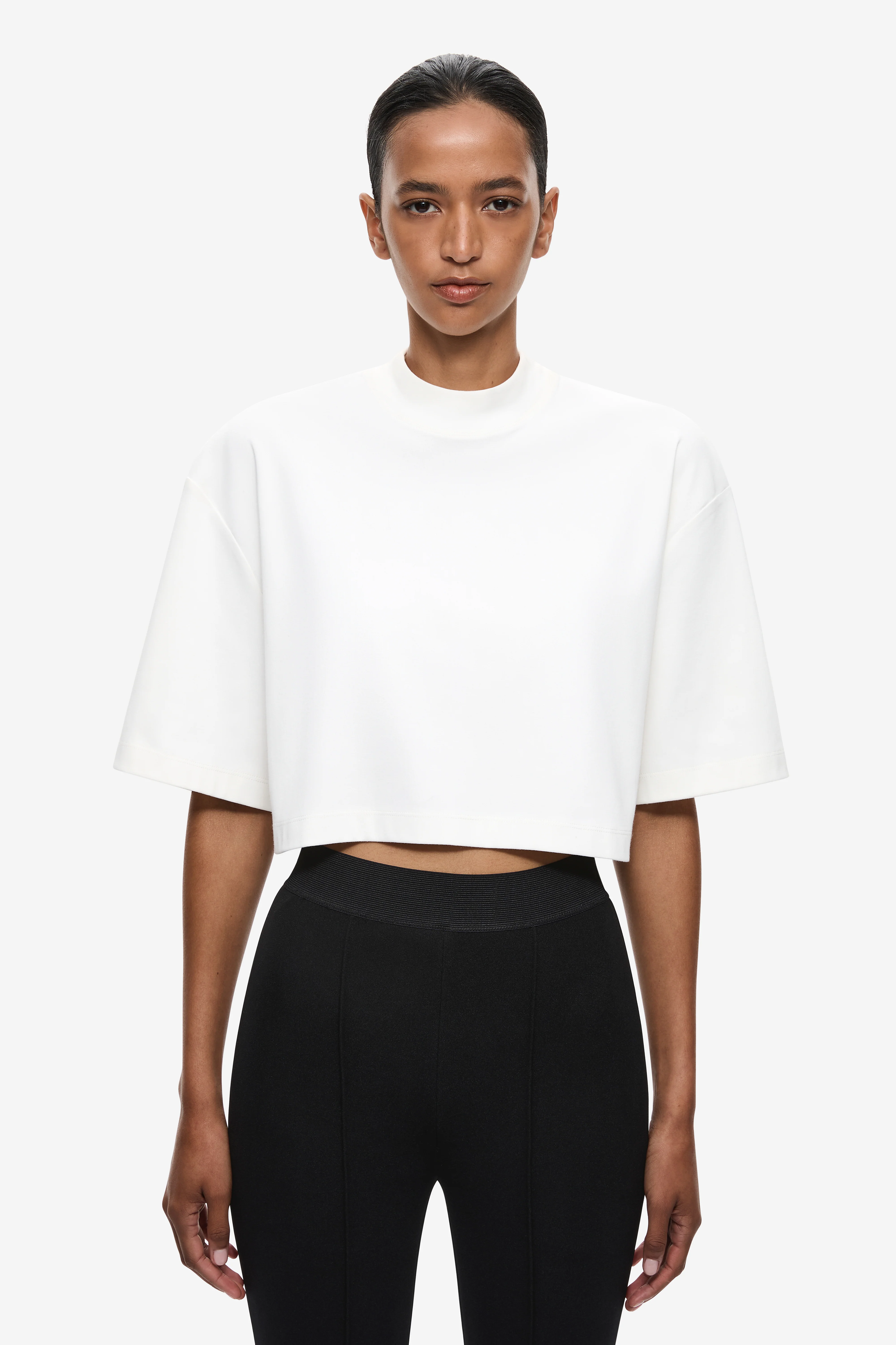 THE OVERSIZED CROPPED TEE - Image 3