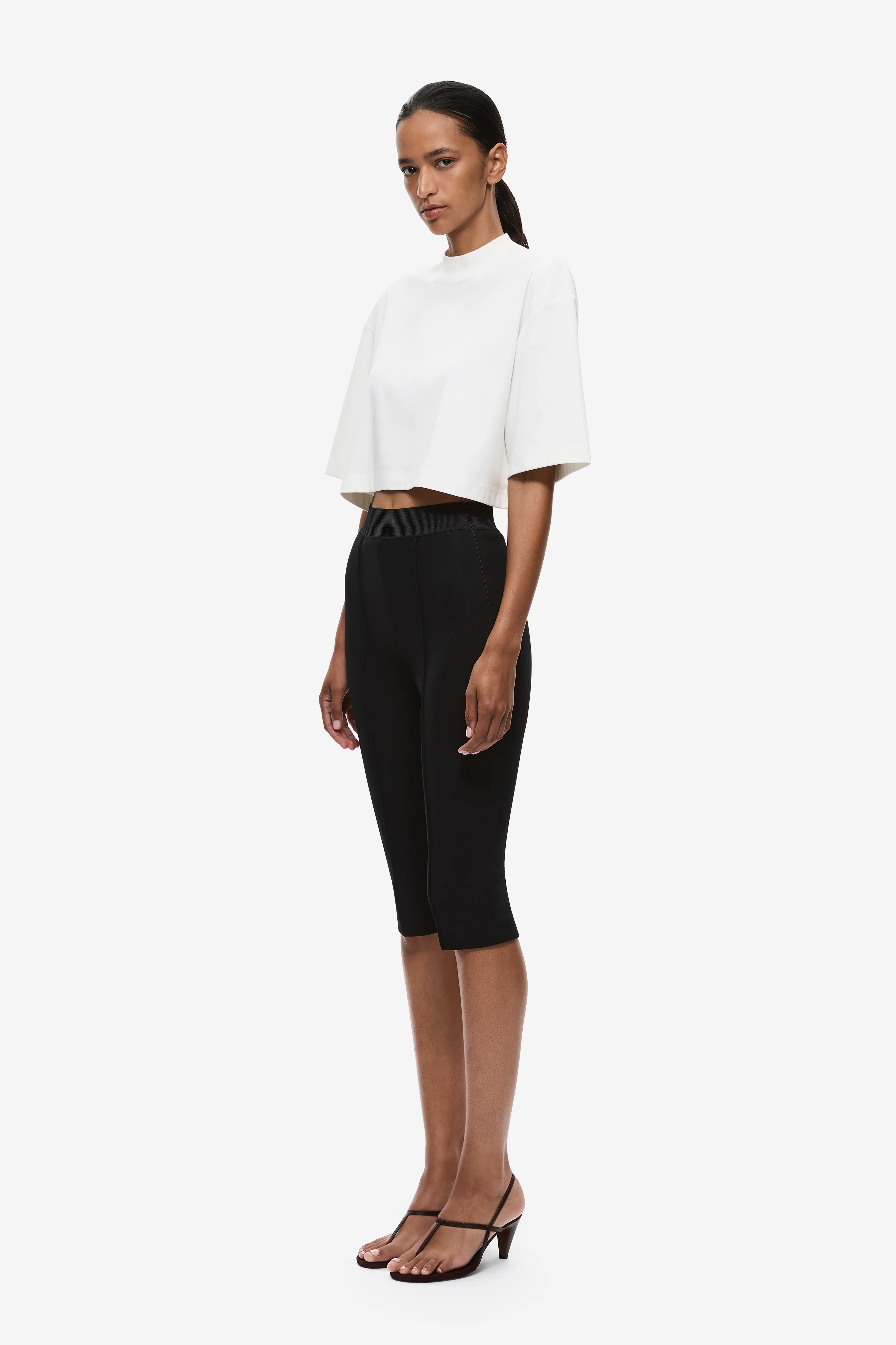 THE OVERSIZED CROPPED TEE - Image 4